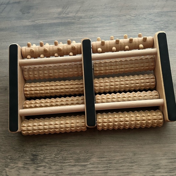 Theraflow Wooden Foot Massager Roller-Perfect Condition! - Picture 4 of 5